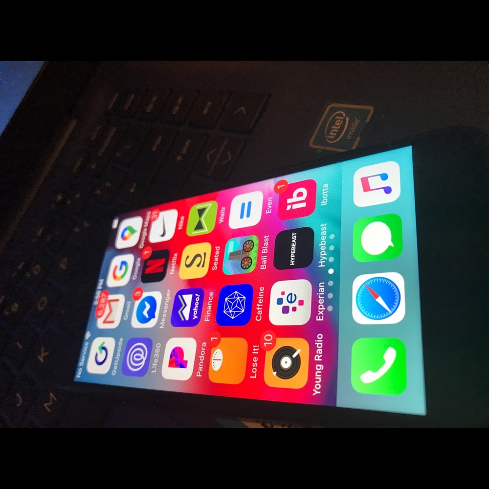 IPHONE 7 - Picture 2 of 2
